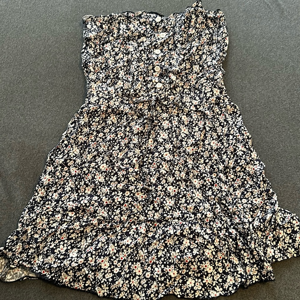 Floral strapless dress